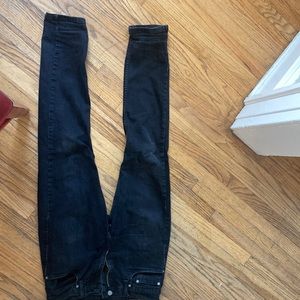 Levi’s 502 Black Jeans
